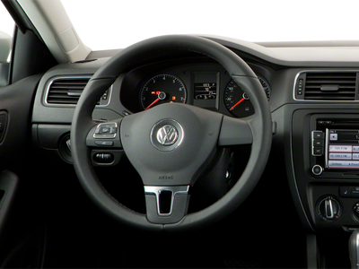 2012 Volkswagen Jetta SE w/Convenience & Sunroof PZEV