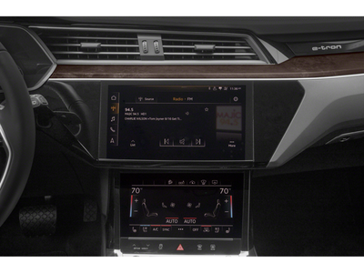 2019 Audi e-tron Prestige quattro