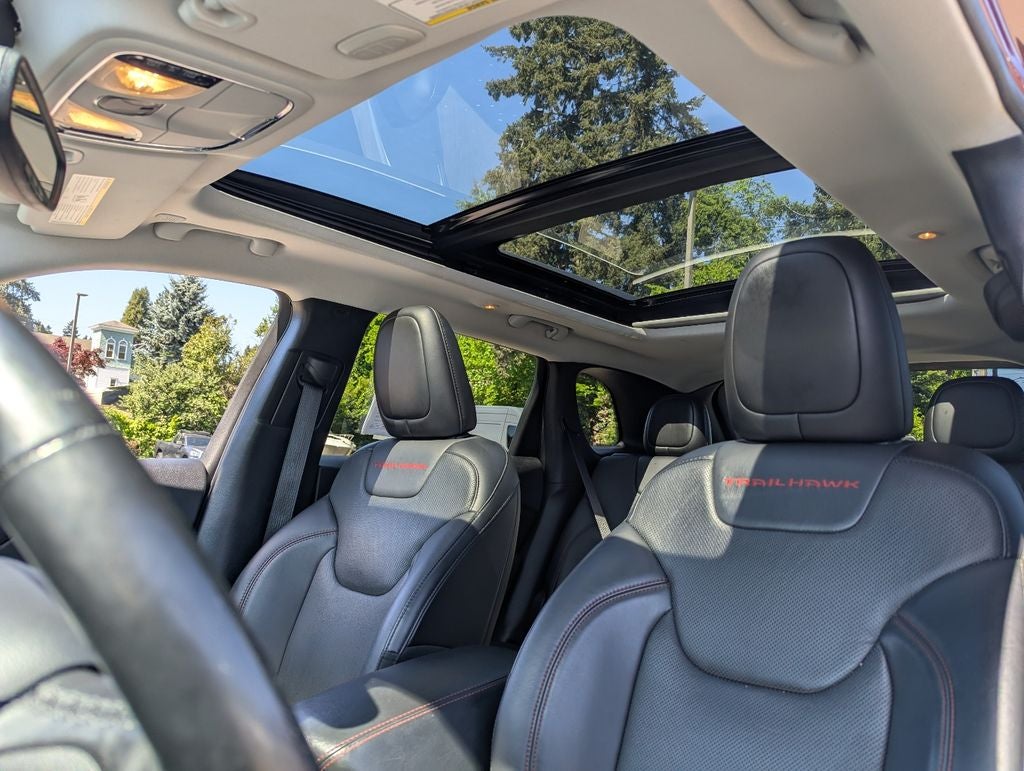 2020 Jeep Cherokee Trailhawk