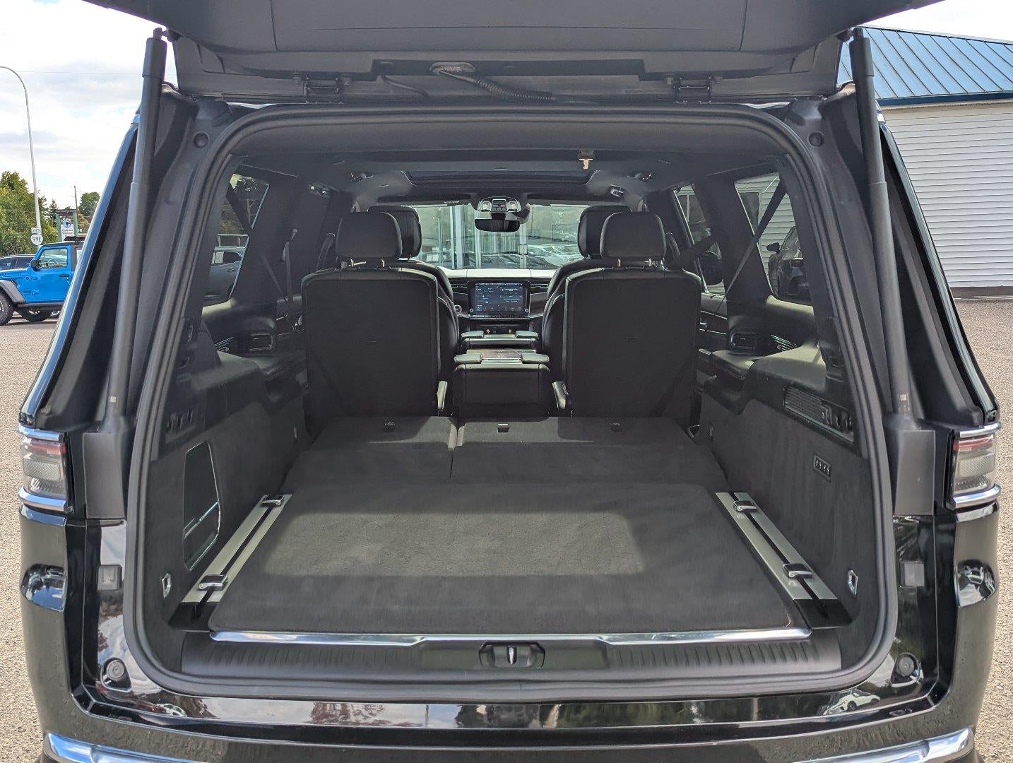 2024 Jeep Grand Wagoneer L 4X4