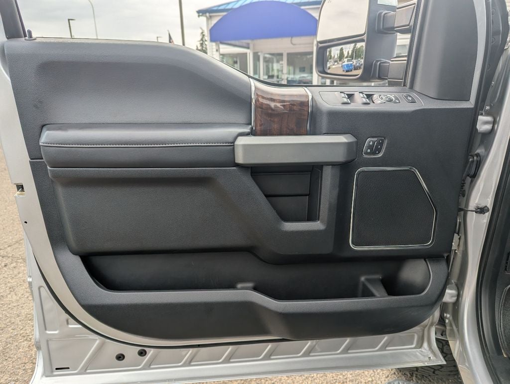 2017 Ford F-350SD Platinum