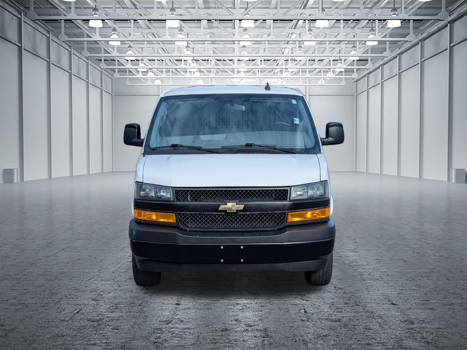 2022 Chevrolet Express Cargo Van RWD 2500 135