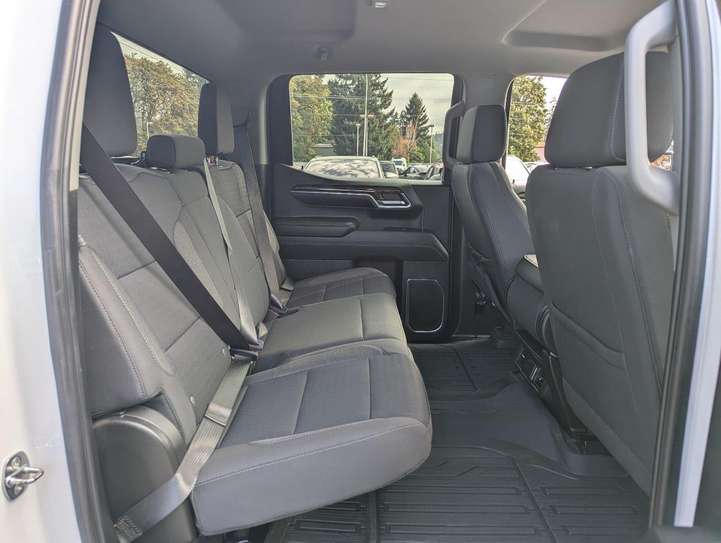 2024 GMC Sierra 1500 SLE
