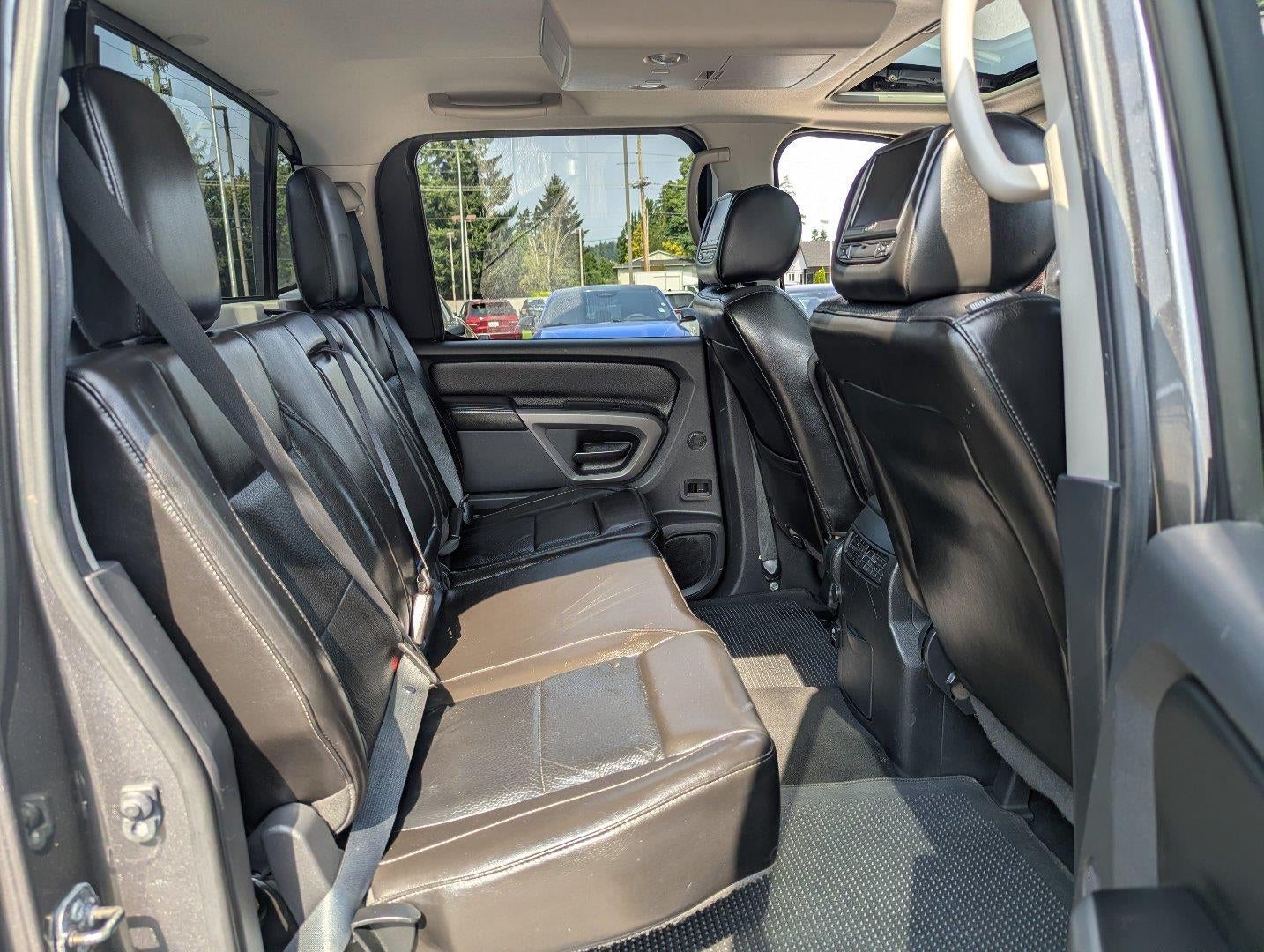 2015 Nissan Titan SL