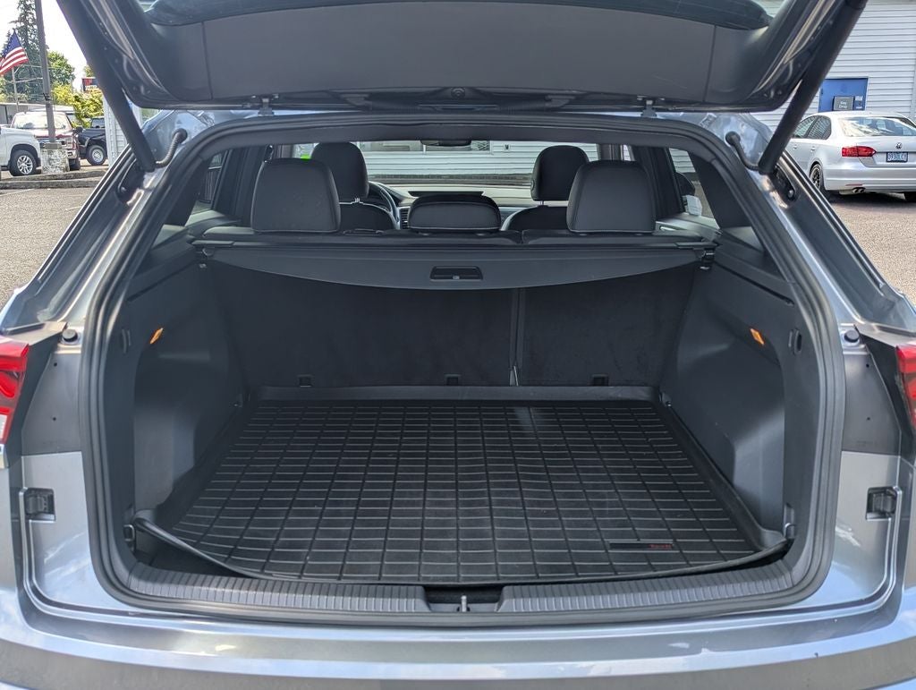 2020 Volkswagen Atlas Cross Sport 3.6L V6 SE w/Technology 4Motion