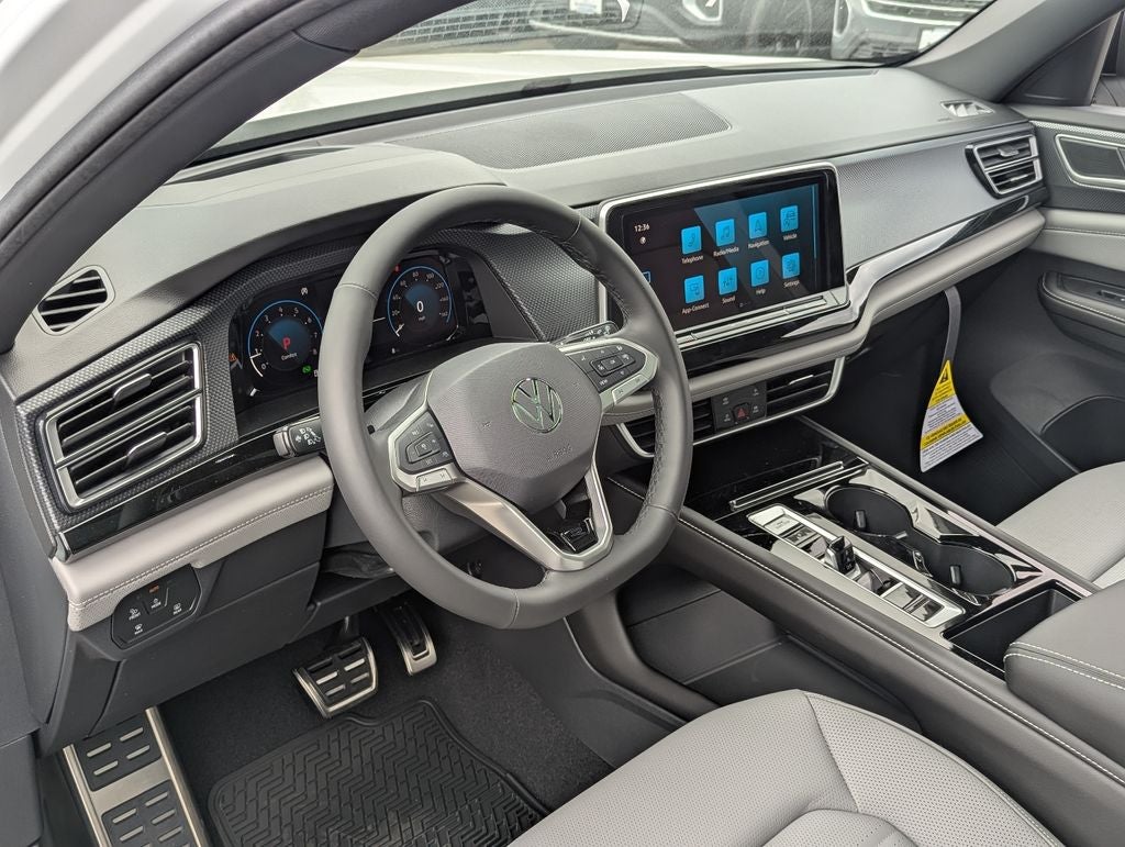 2026 Volkswagen Atlas Cross Sport 2.0T SEL R-Line Black
