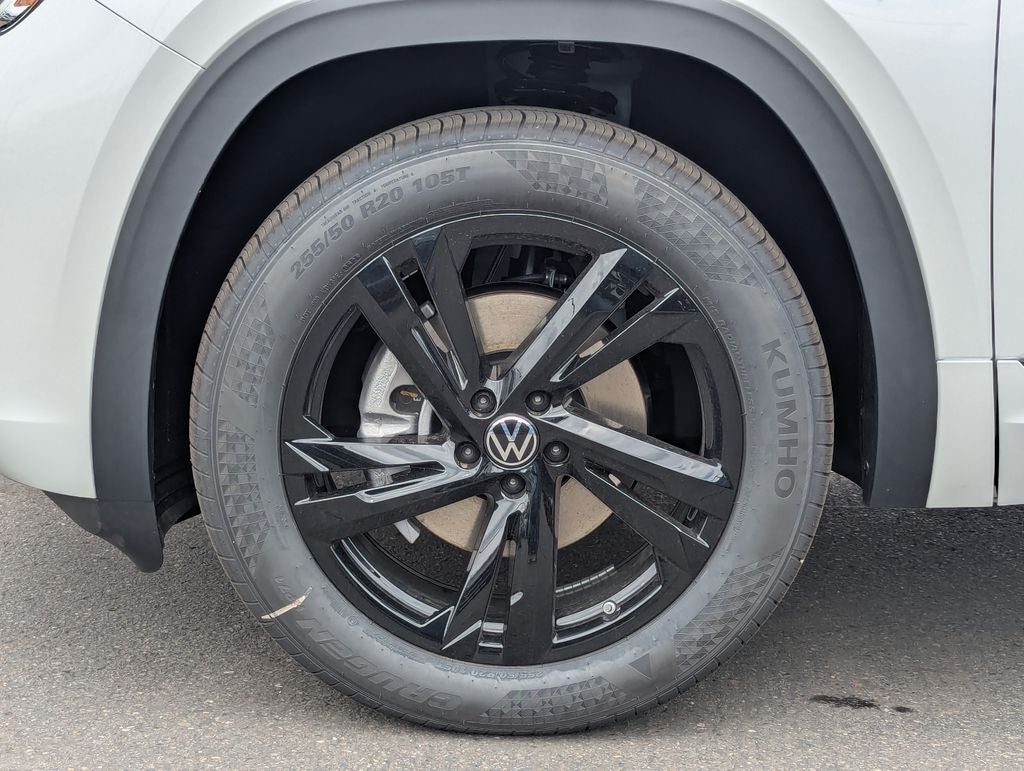 2026 Volkswagen Atlas Cross Sport 2.0T SEL R-Line Black