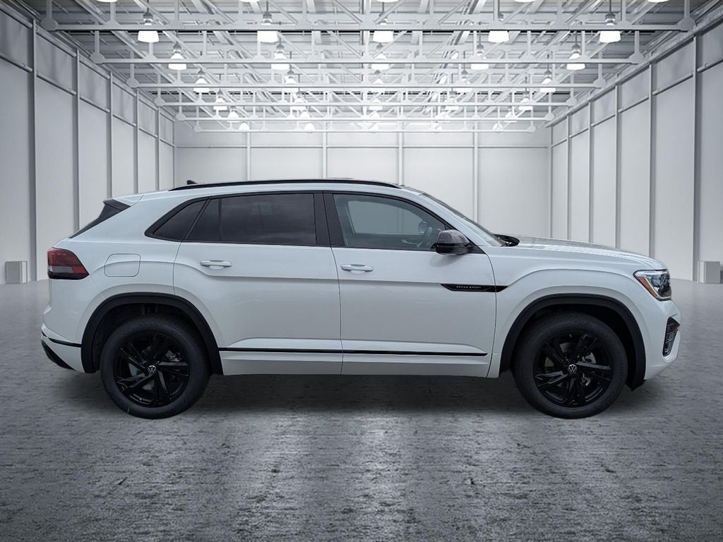 2026 Volkswagen Atlas Cross Sport 2.0T SEL R-Line Black
