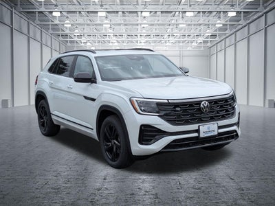 2026 Volkswagen Atlas Cross Sport 2.0T SEL R-Line Black