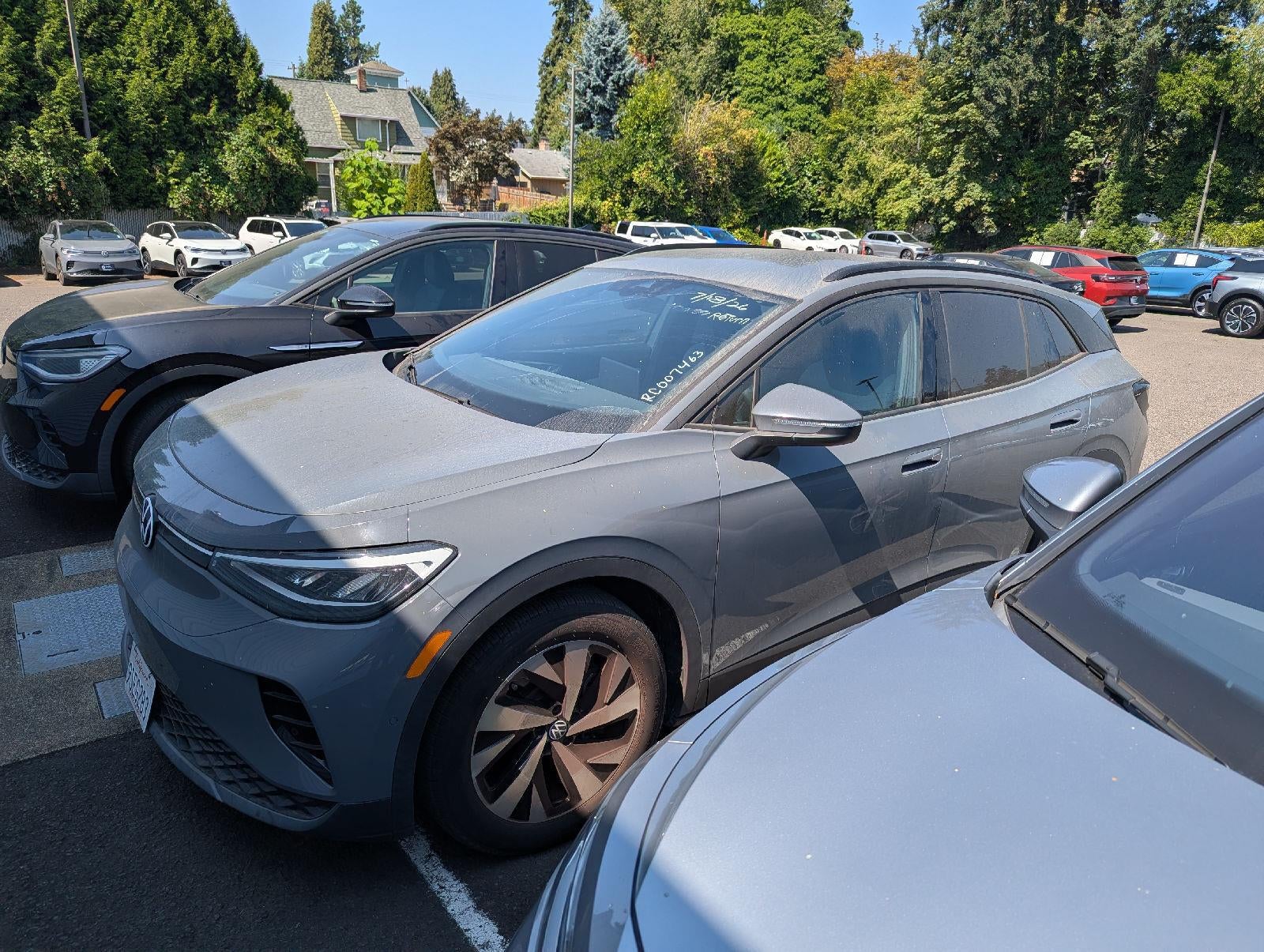 Used 2024 Volkswagen ID.4 STANDARD with VIN 1V2BMPE89RC007463 for sale in Gladstone, OR