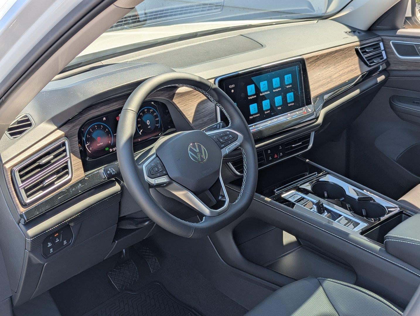 2026 Volkswagen Atlas 2.0T SEL
