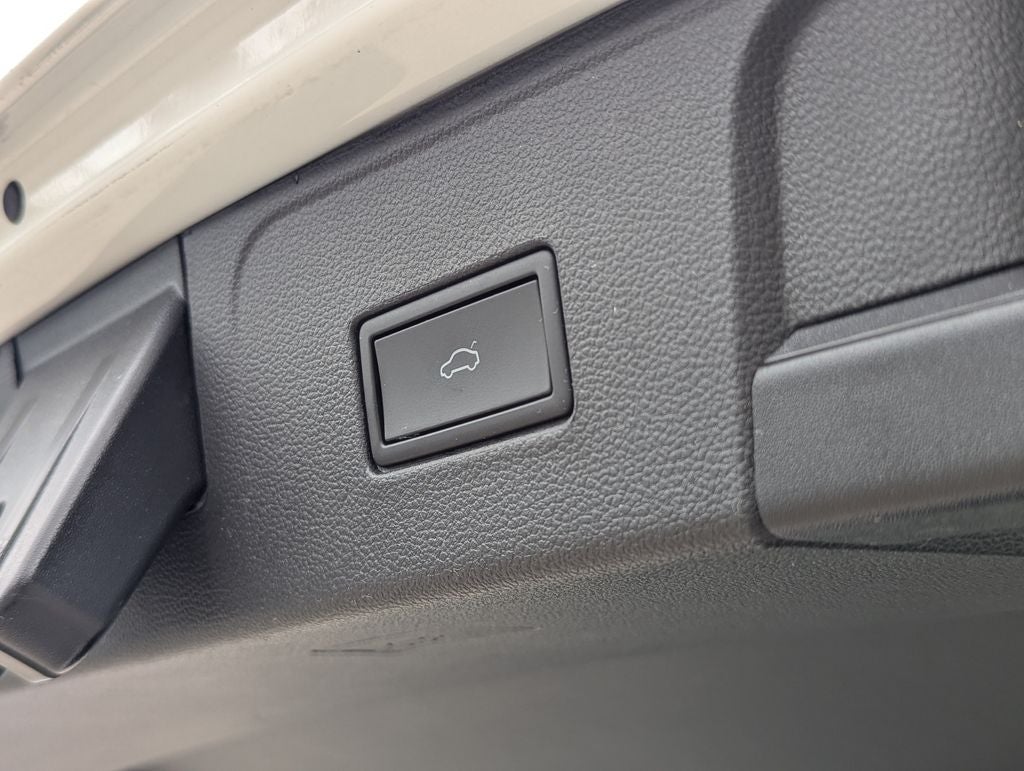 2023 Volkswagen Atlas SEL