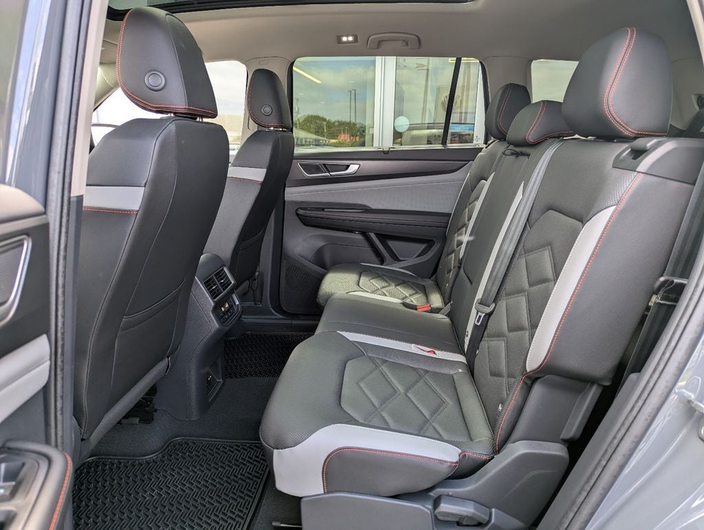 2026 Volkswagen Atlas 2.0T Peak Edition