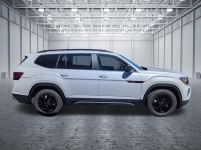 2026 Volkswagen Atlas 2.0T Peak Edition