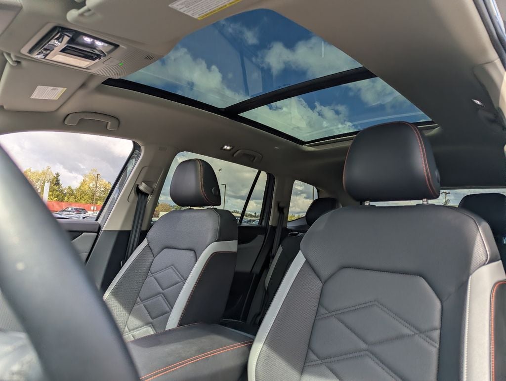 2025 Volkswagen Atlas 2.0T Peak Edition