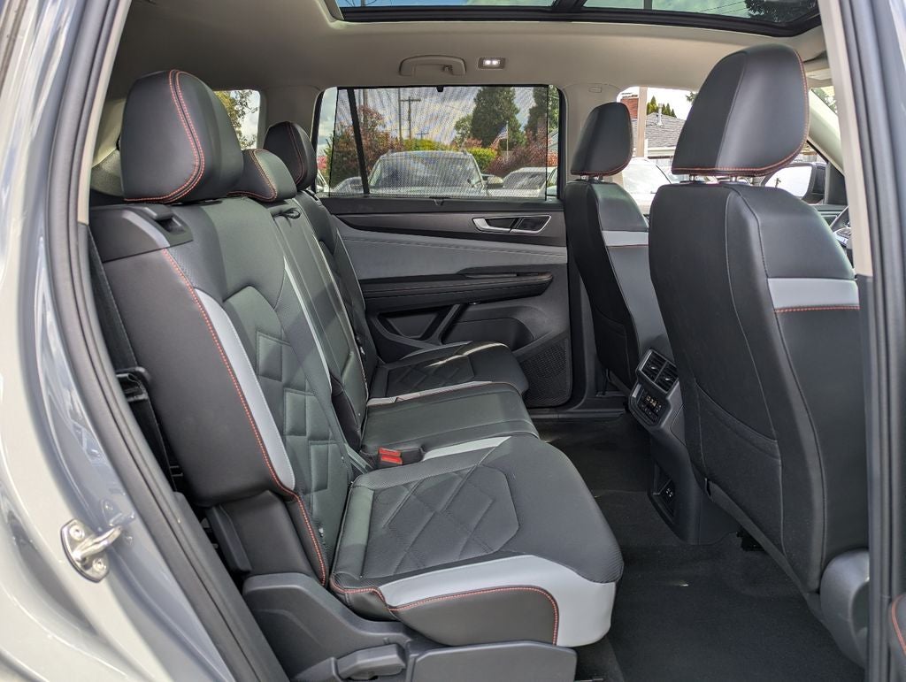 2025 Volkswagen Atlas 2.0T Peak Edition