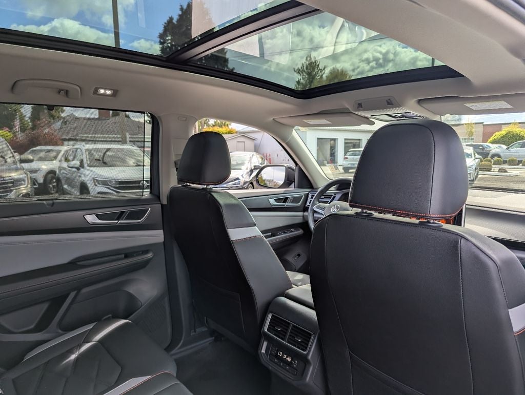 2025 Volkswagen Atlas 2.0T Peak Edition