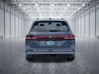 2025 Volkswagen Atlas 2.0T Peak Edition