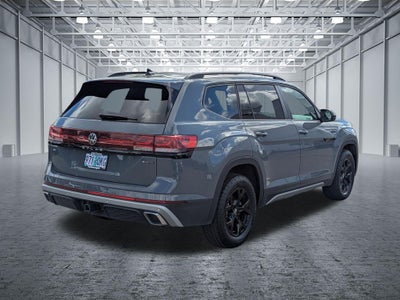 2025 Volkswagen Atlas 2.0T Peak Edition
