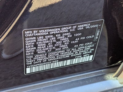 2023 Volkswagen ID.4 Pro