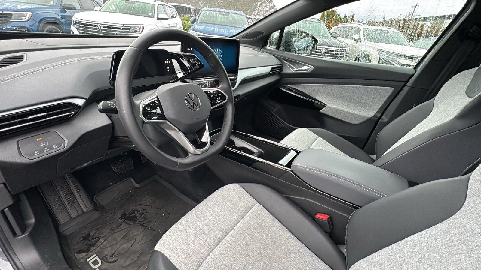 2023 Volkswagen ID.4 Pro