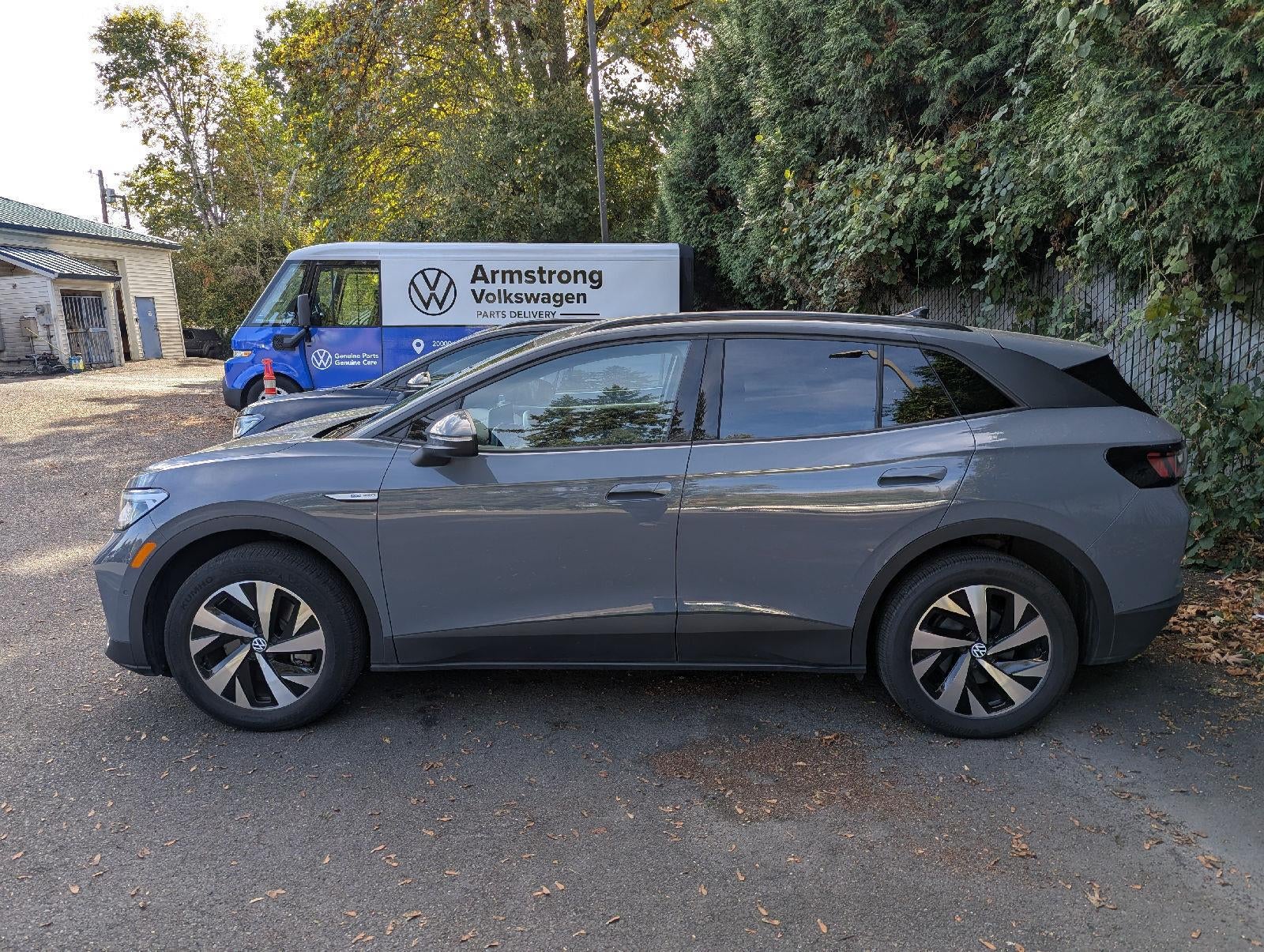 Used 2023 Volkswagen ID.4 PRO with VIN 1V2DNPE83PC028280 for sale in Gladstone, OR