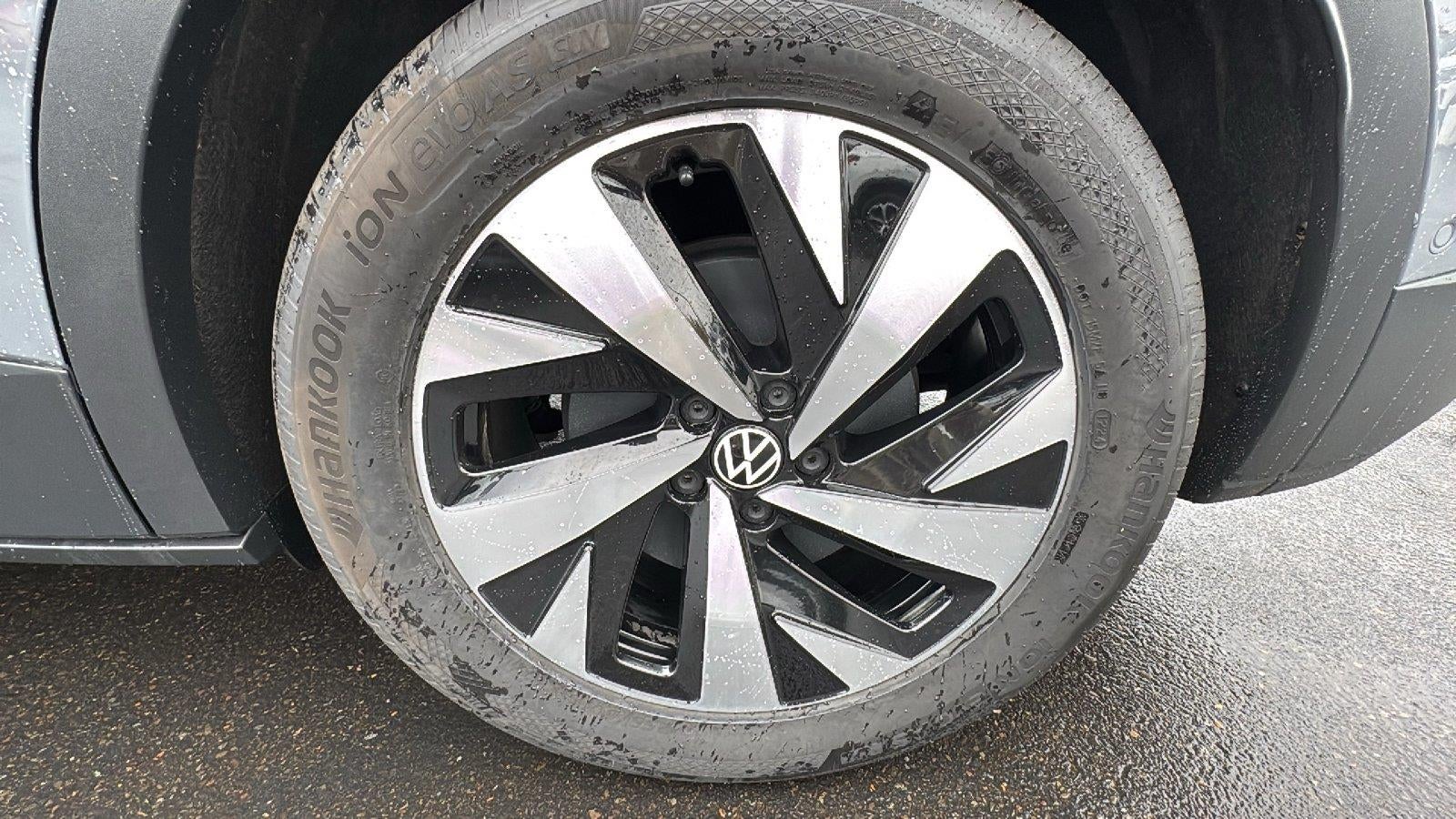 2023 Volkswagen ID.4 Pro