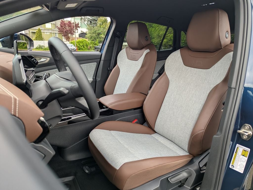 2023 Volkswagen ID.4 Pro