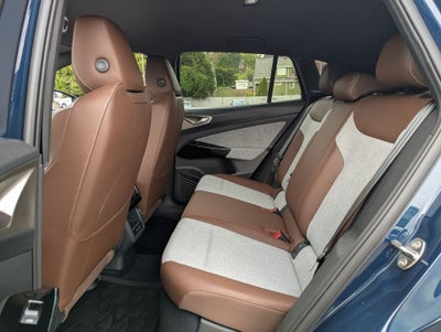 2023 Volkswagen ID.4 Pro
