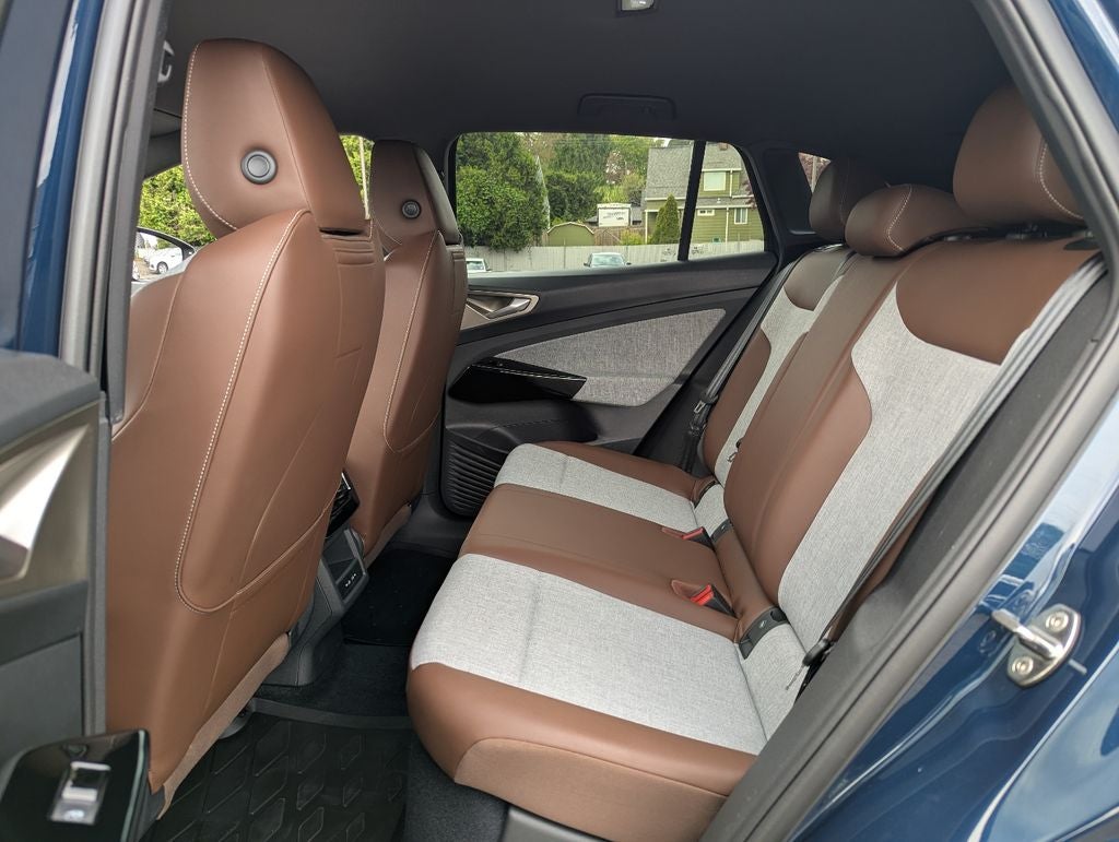 2023 Volkswagen ID.4 Pro