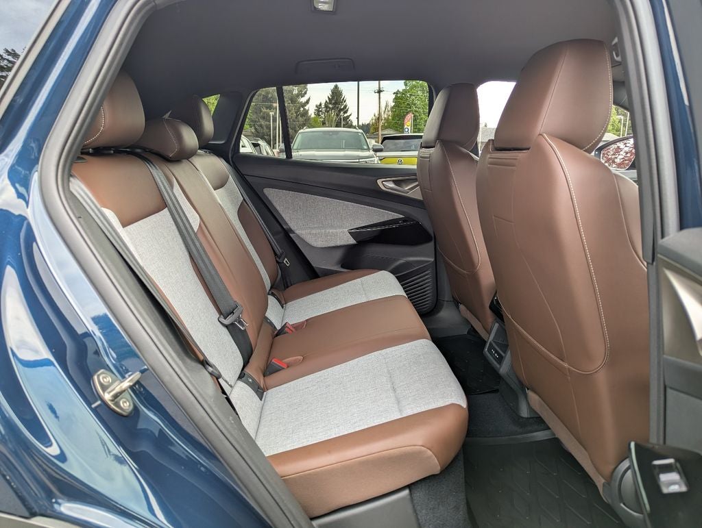 2023 Volkswagen ID.4 Pro