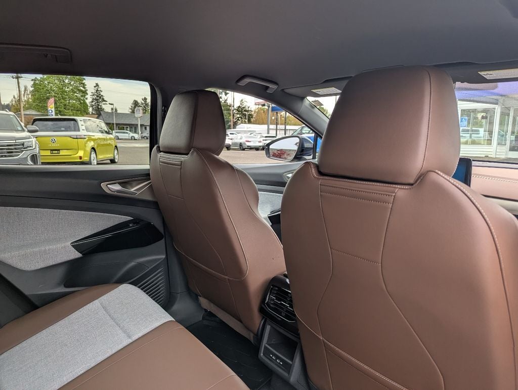 2023 Volkswagen ID.4 Pro