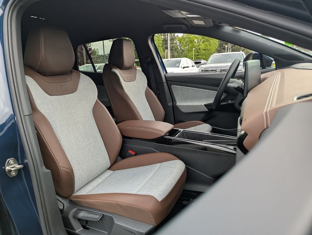 2023 Volkswagen ID.4 Pro