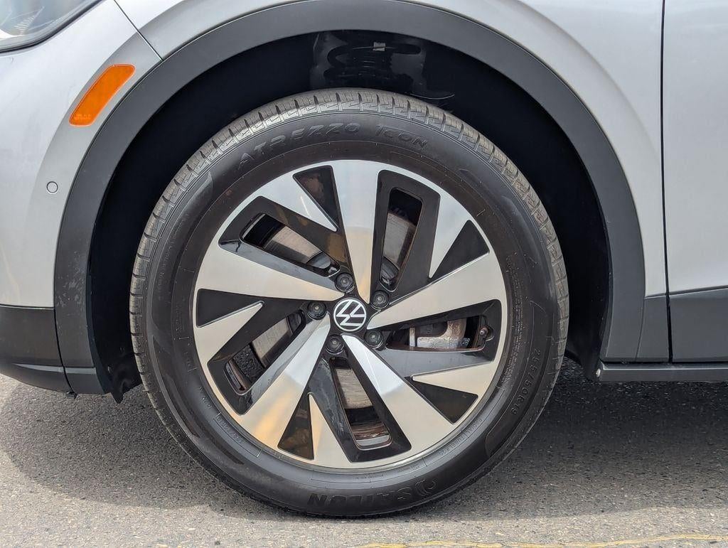 2023 Volkswagen ID.4 Pro
