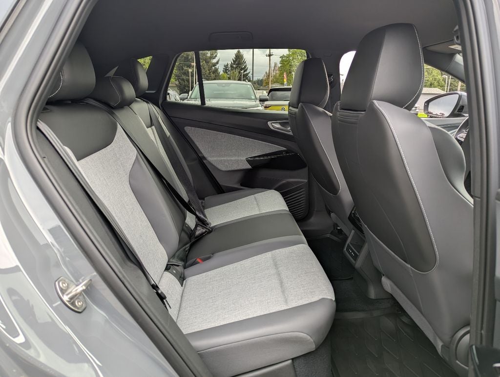 2023 Volkswagen ID.4 Pro