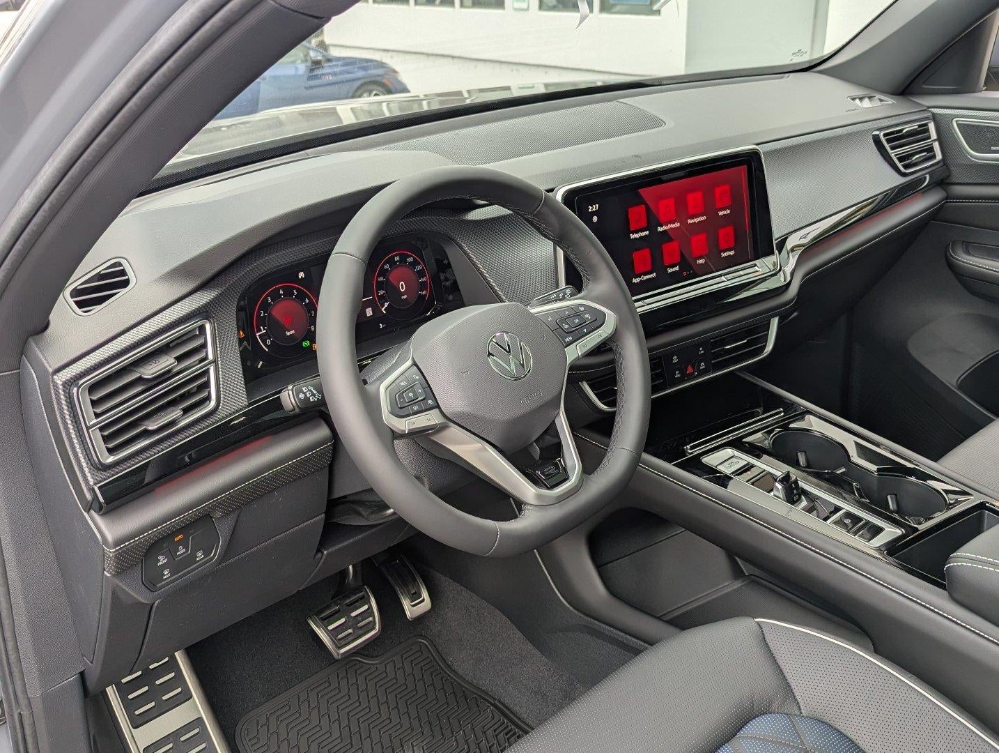 2026 Volkswagen Atlas Cross Sport 2.0T SEL Premium R-Line