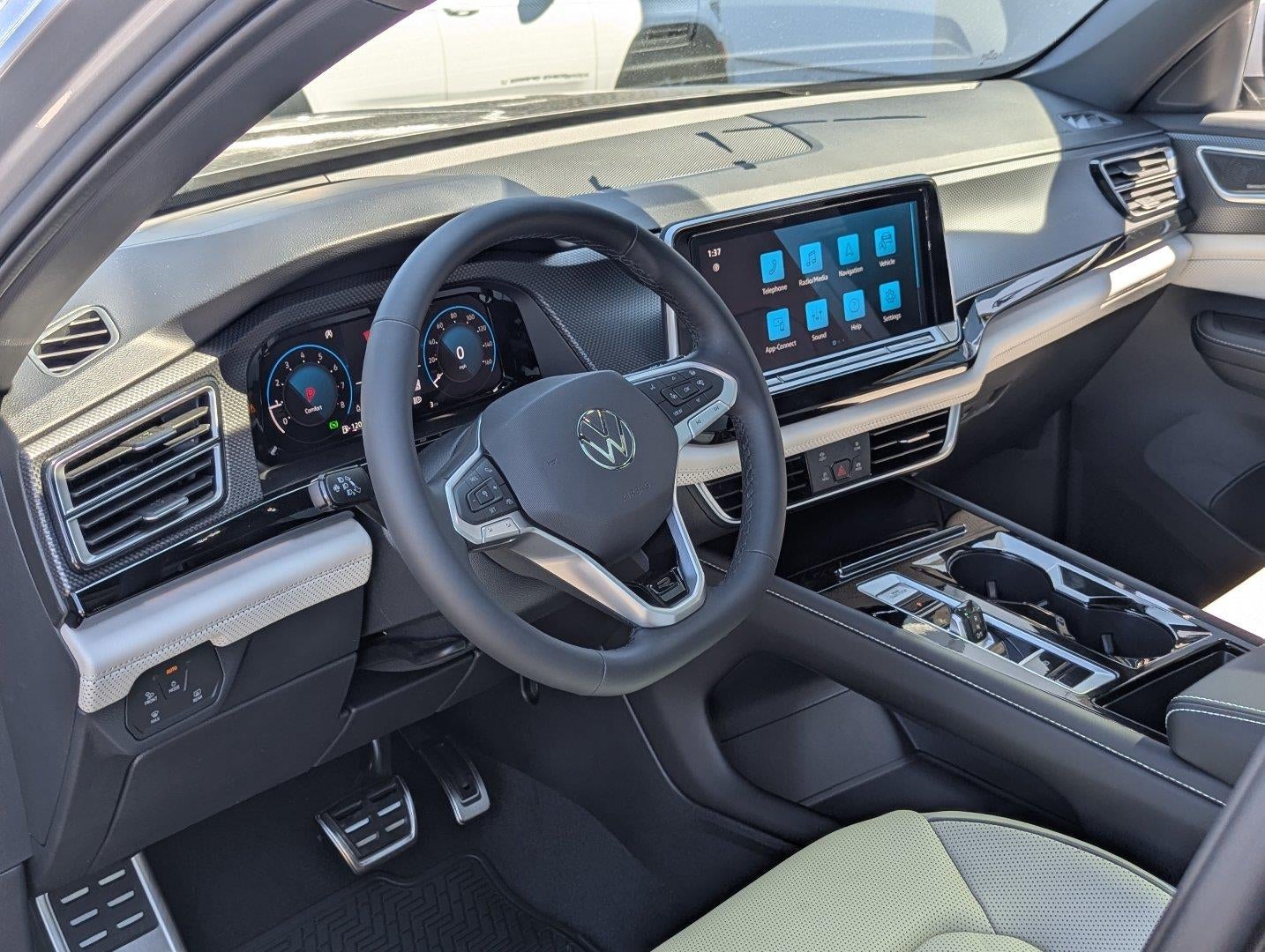 2026 Volkswagen Atlas Cross Sport 2.0T SEL Premium R-Line
