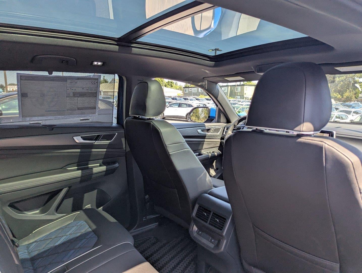 2026 Volkswagen Atlas Cross Sport 2.0T SEL Premium R-Line