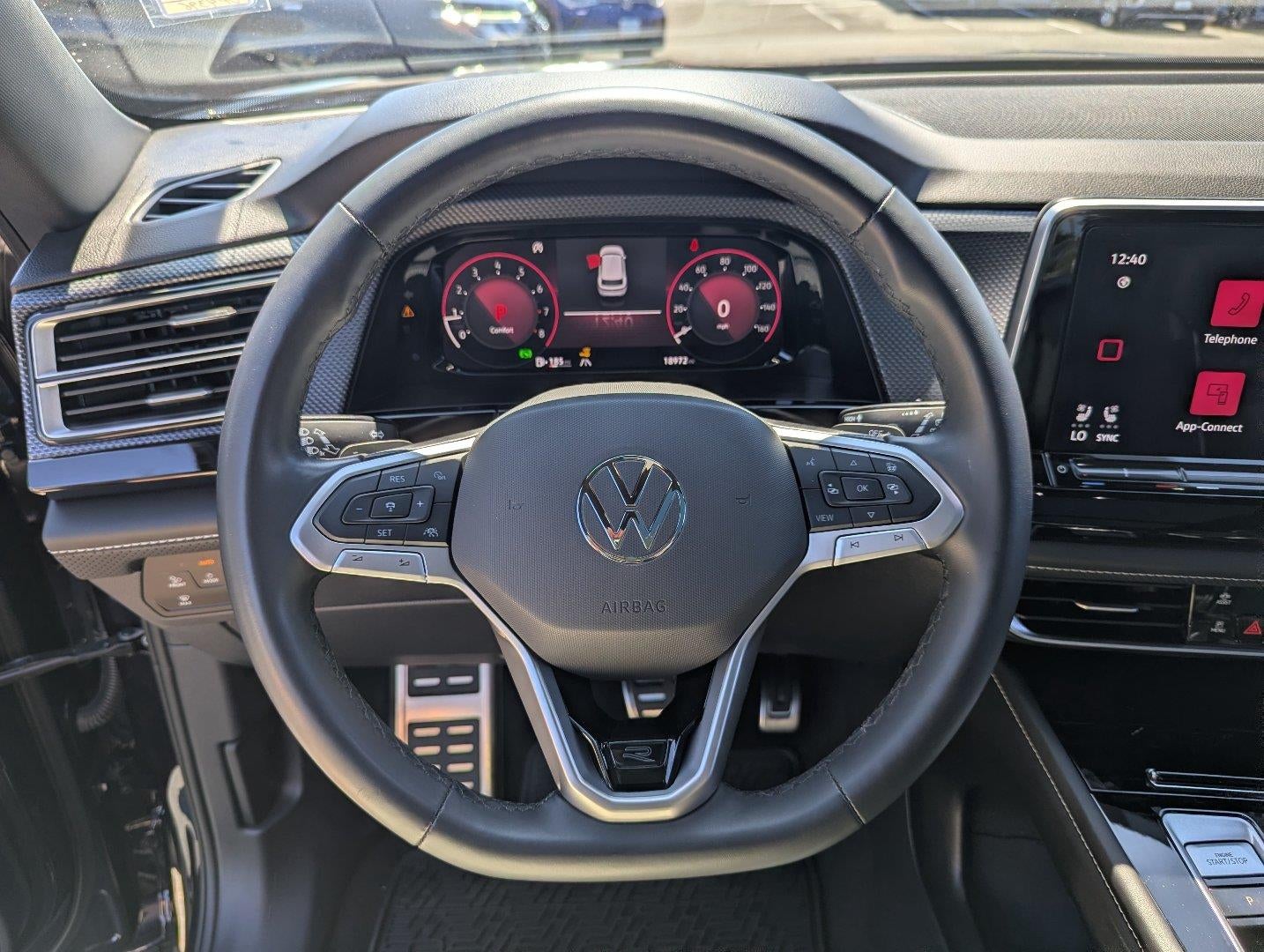 2024 Volkswagen Atlas Cross Sport 2.0T SEL Premium R-Line