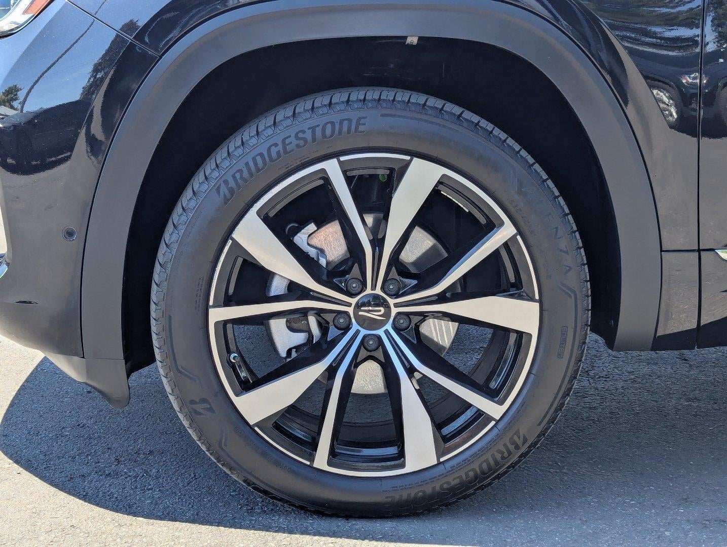 2024 Volkswagen Atlas Cross Sport 2.0T SEL Premium R-Line