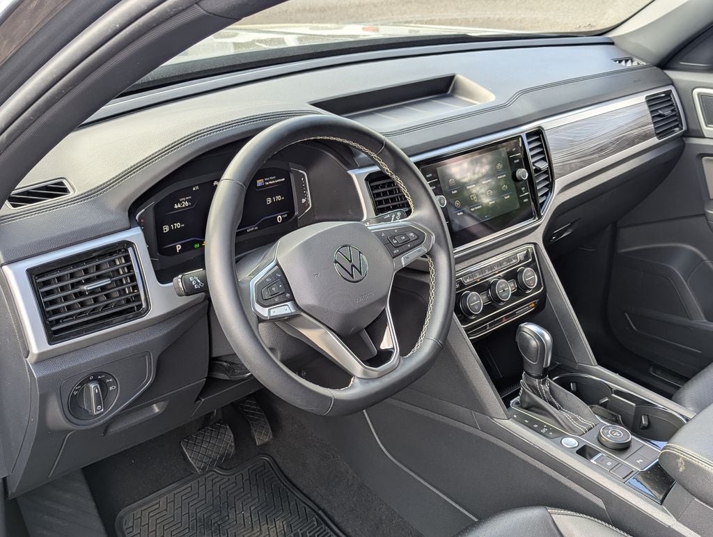 2022 Volkswagen Atlas Cross Sport 3.6L V6 SE w/Technology