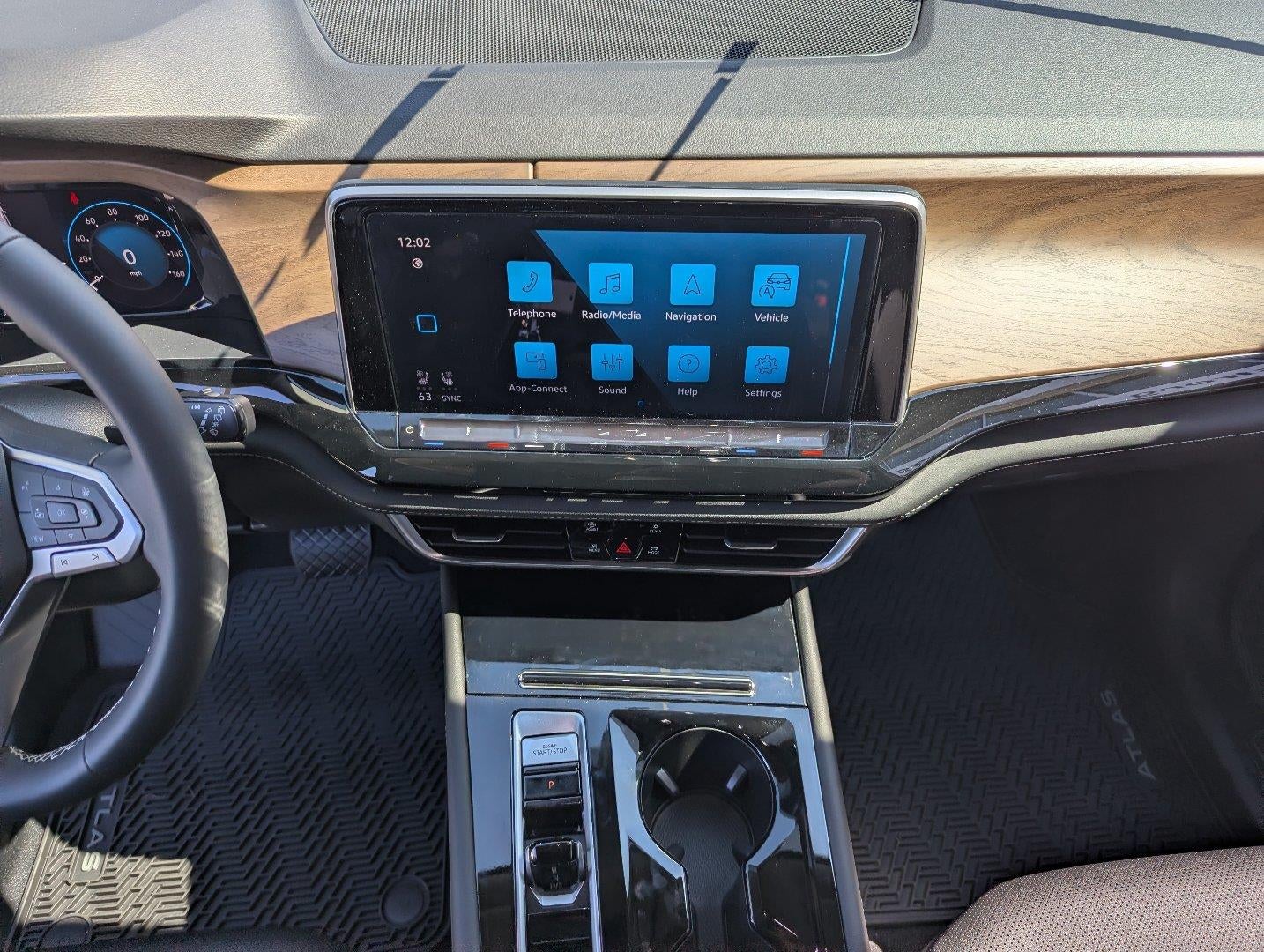 2026 Volkswagen Atlas 2.0T SE W/TECHNOLOGY