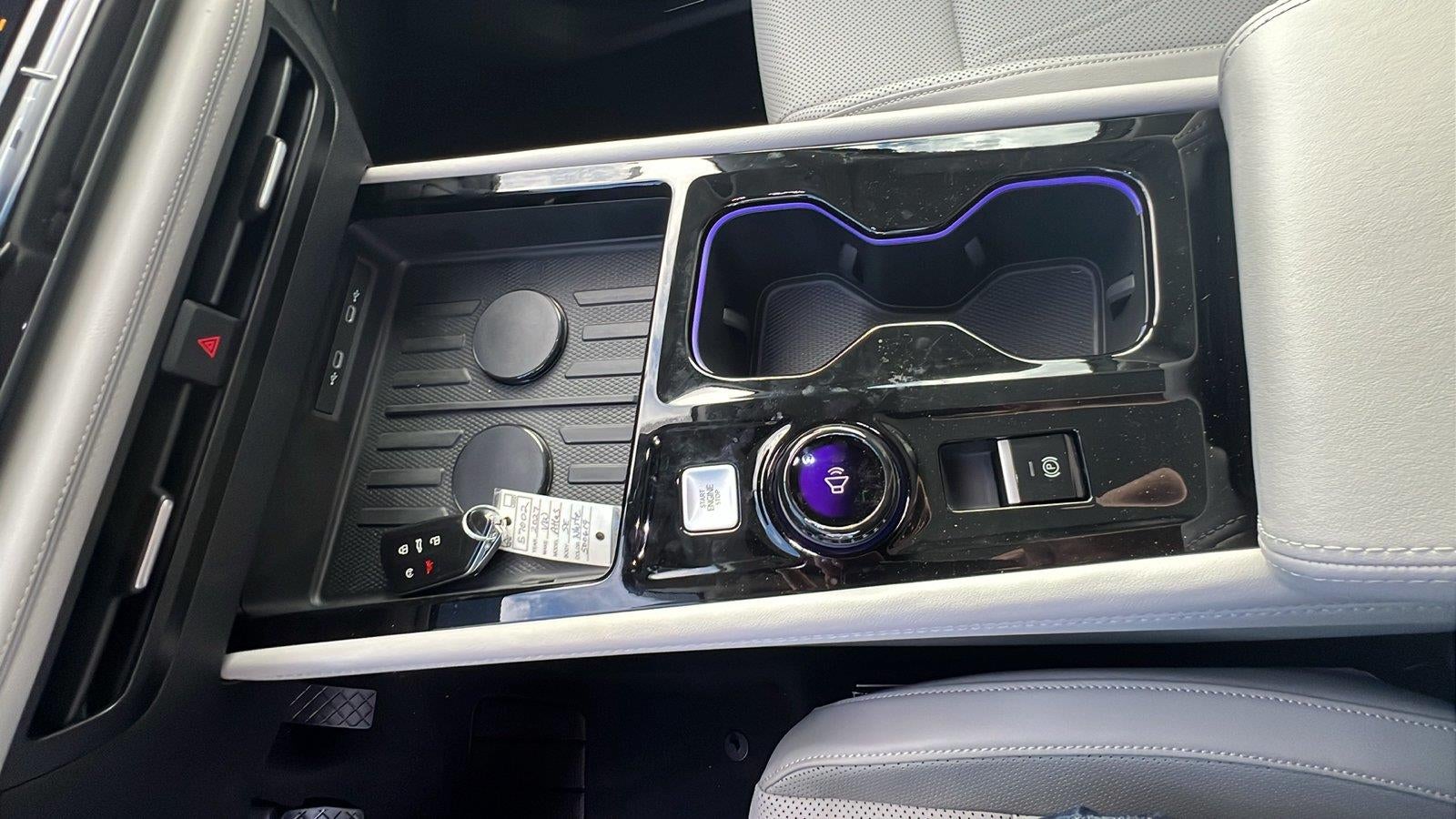 2027 Volkswagen Atlas 2.0T SE w/ Technology