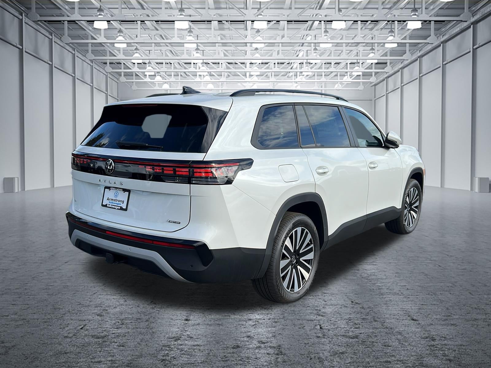 2027 Volkswagen Atlas 2.0T SE w/ Technology