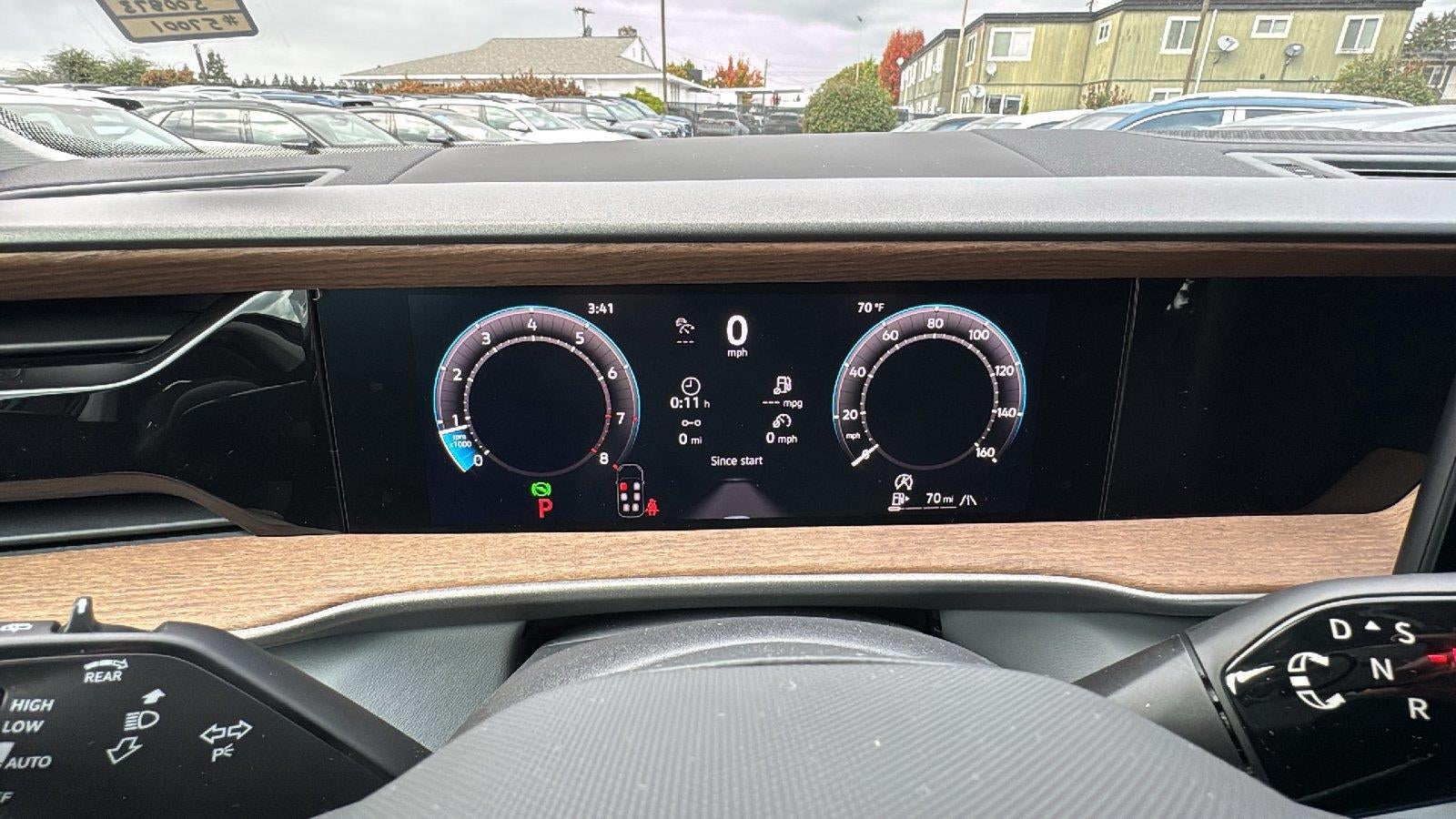 2027 Volkswagen Atlas 2.0T SE w/ Technology