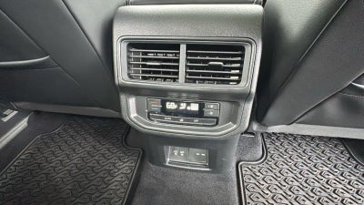 2027 Volkswagen Atlas 2.0T SE w/ Technology