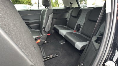 2027 Volkswagen Atlas 2.0T SE w/ Technology