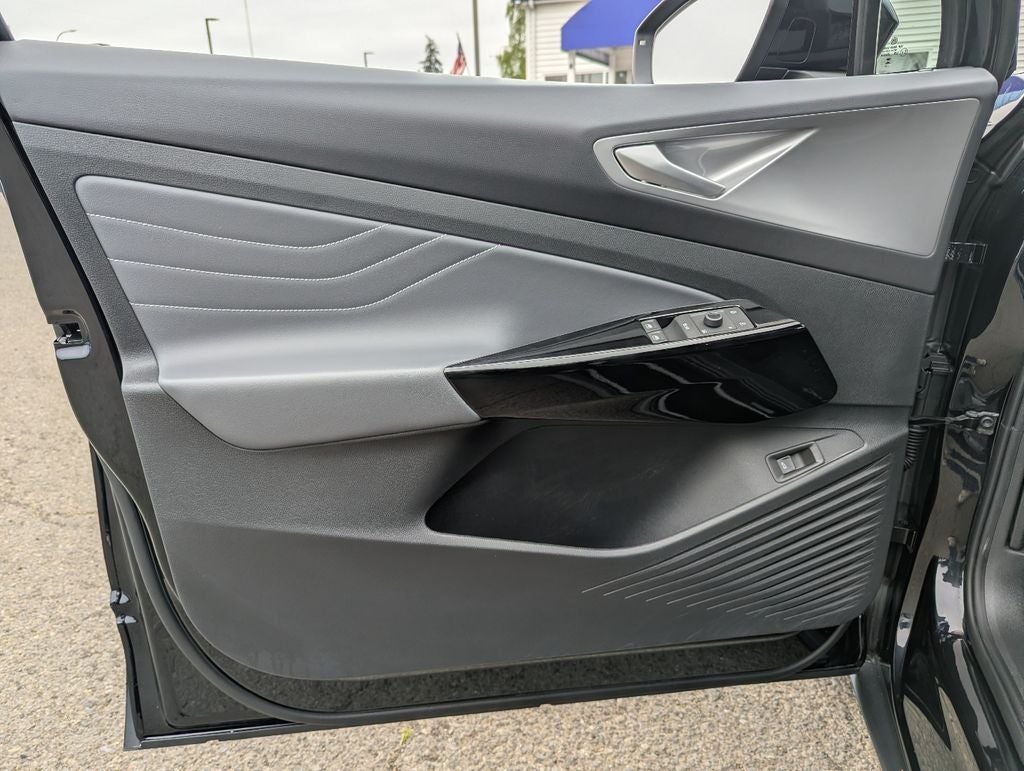 2023 Volkswagen ID.4 Pro S Plus
