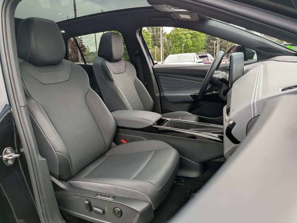 2023 Volkswagen ID.4 Pro S Plus