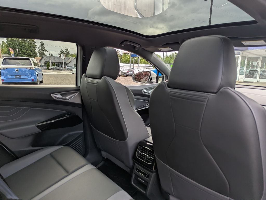 2023 Volkswagen ID.4 Pro S Plus